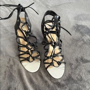 Elegant Vince Camuto Black Strappy Women's Sandals
